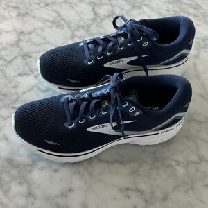 Brooks Ghost Women’s Navy Blue Athletic Shoes
